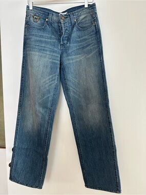 Women's Straight-Leg Jeans in Washed Blue